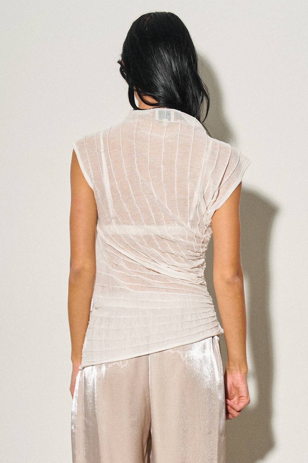 The Ivory Asymmetry Top
