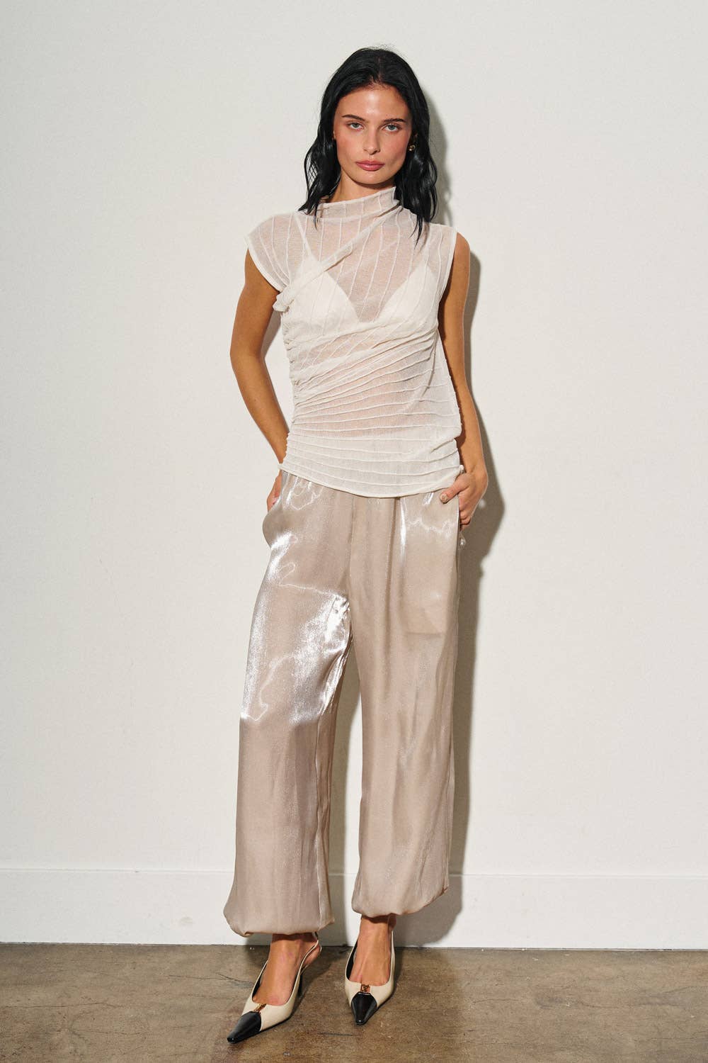 The Ivory Asymmetry Top